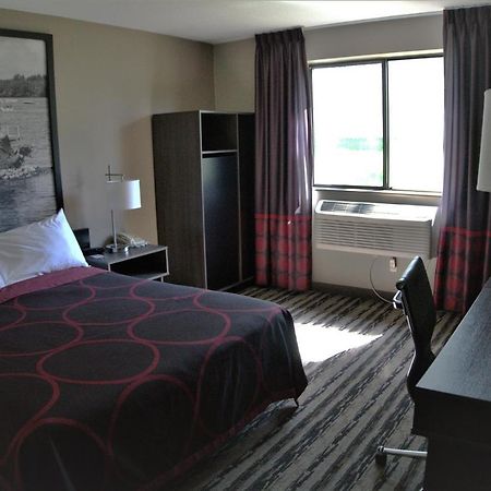 Super 8 by Wyndham Spirit Lake/Okoboji Bagian luar foto