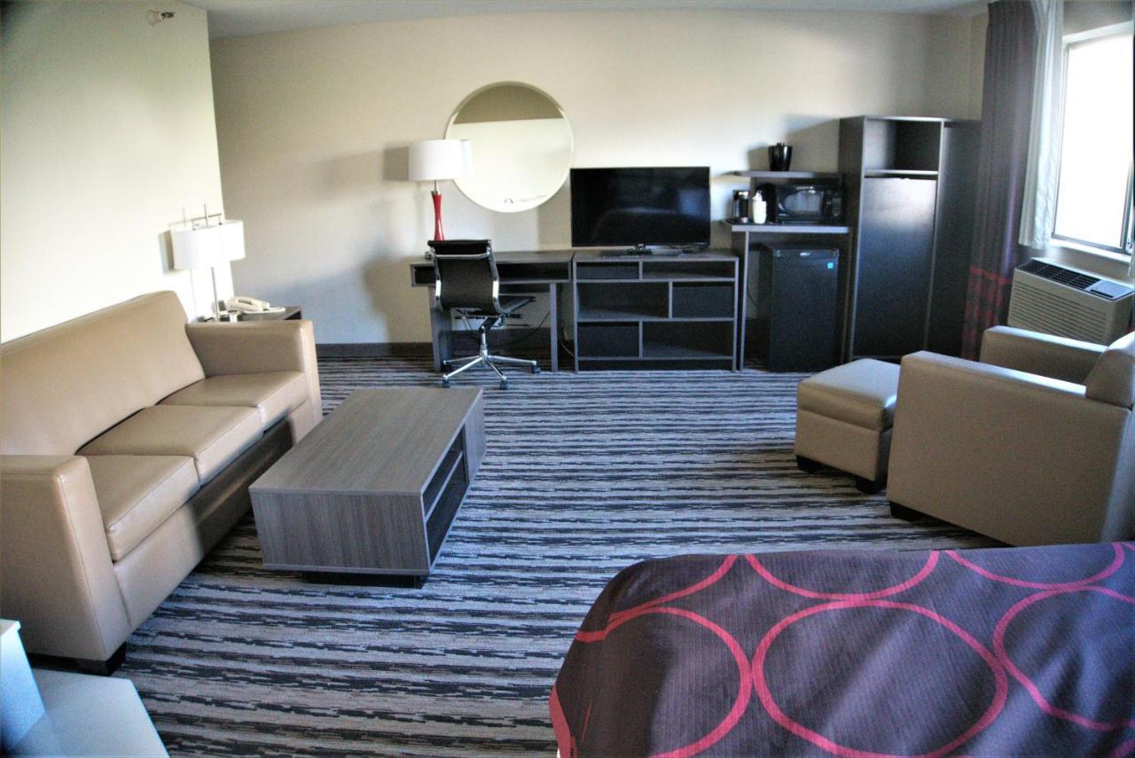 Super 8 by Wyndham Spirit Lake/Okoboji Bagian luar foto
