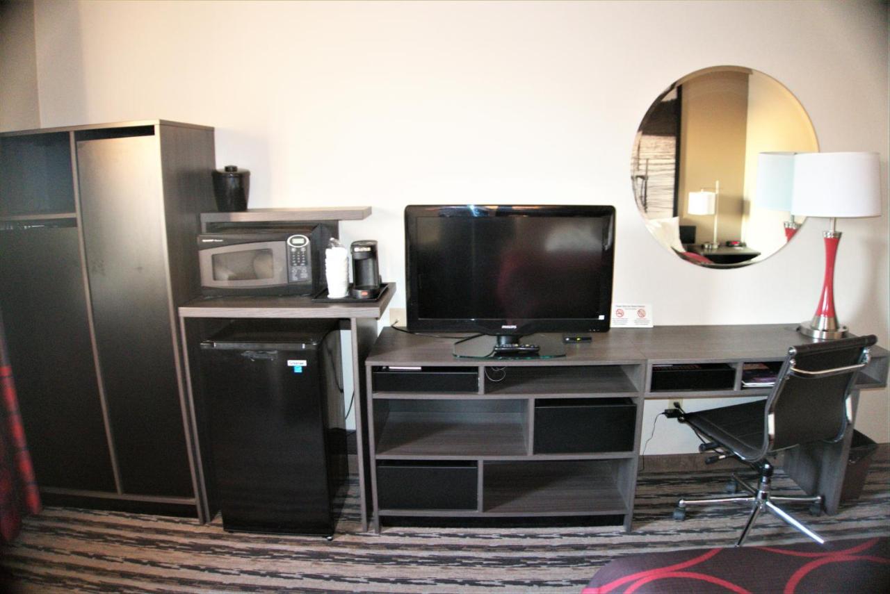 Super 8 by Wyndham Spirit Lake/Okoboji Bagian luar foto