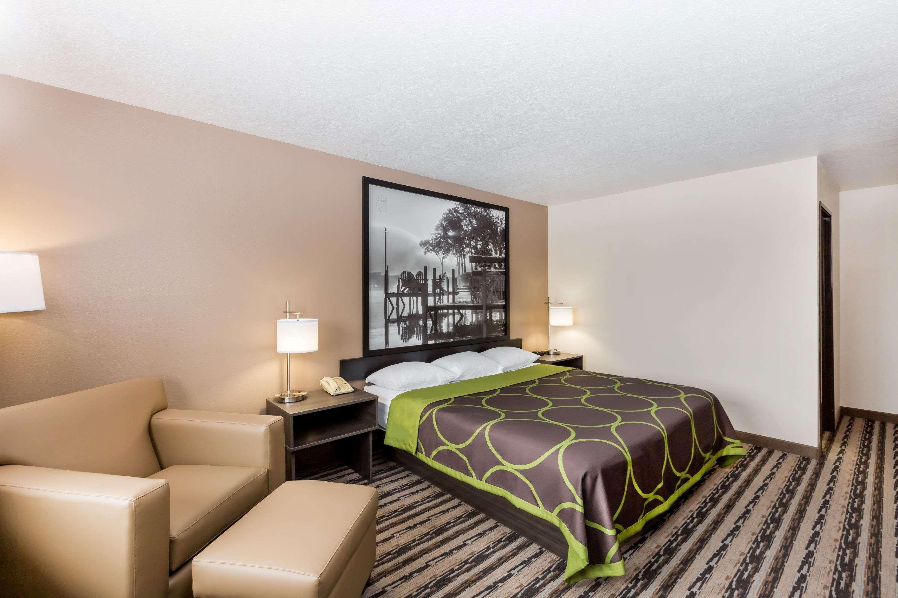 Super 8 by Wyndham Spirit Lake/Okoboji Bagian luar foto