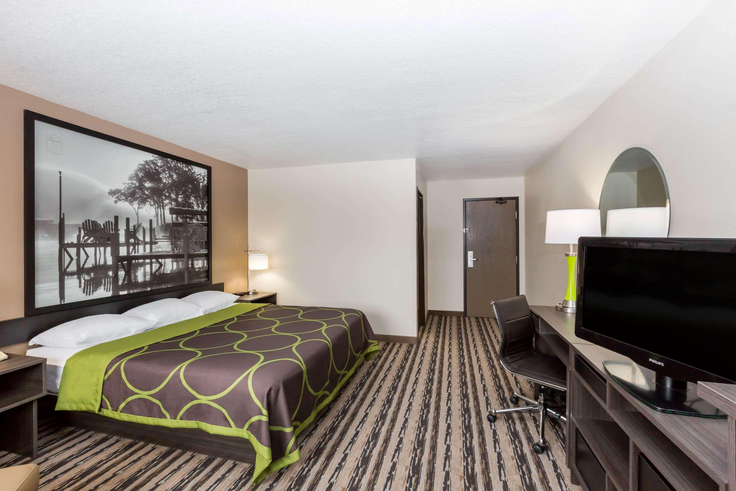 Super 8 by Wyndham Spirit Lake/Okoboji Bagian luar foto