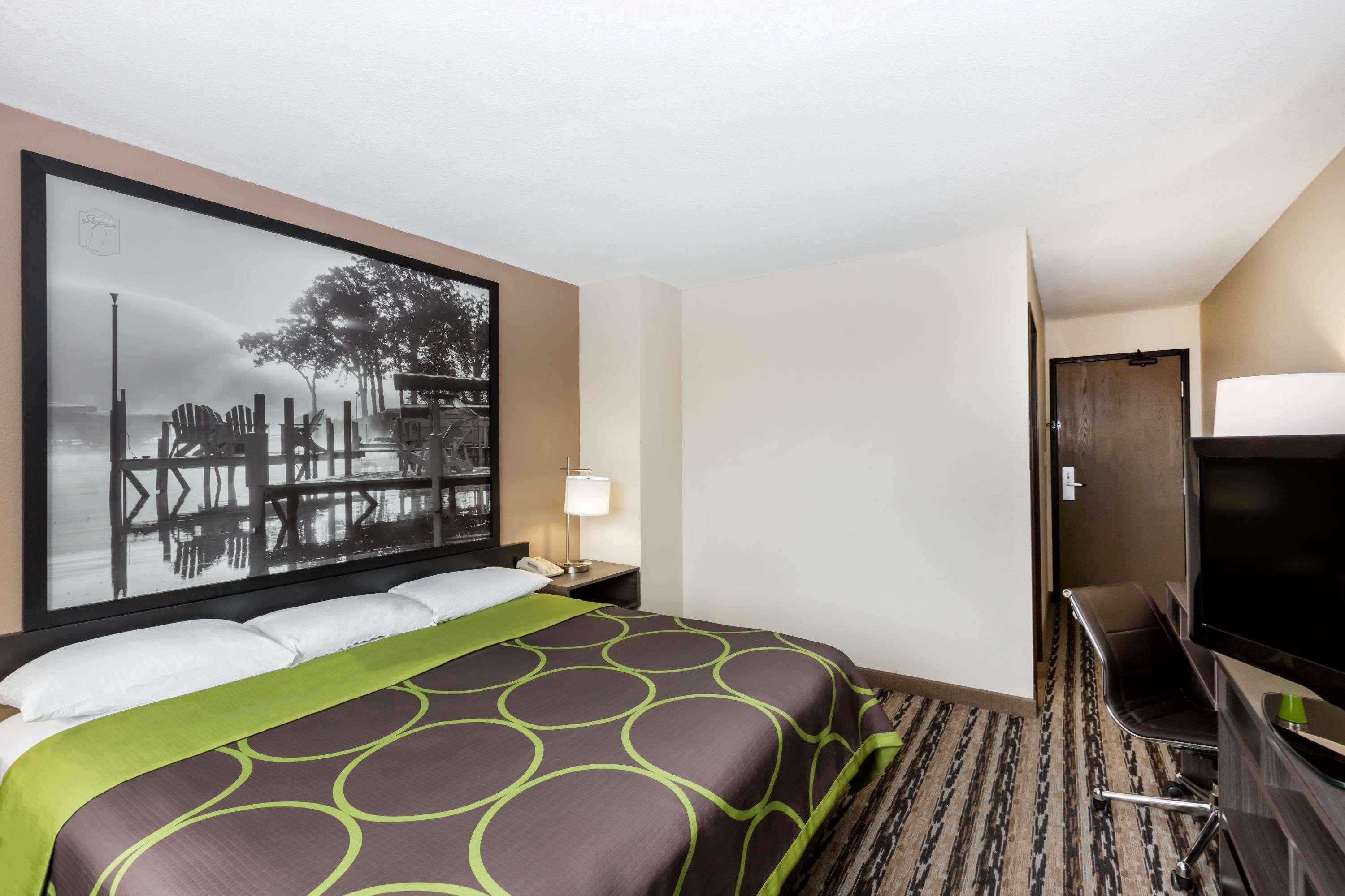 Super 8 by Wyndham Spirit Lake/Okoboji Bagian luar foto