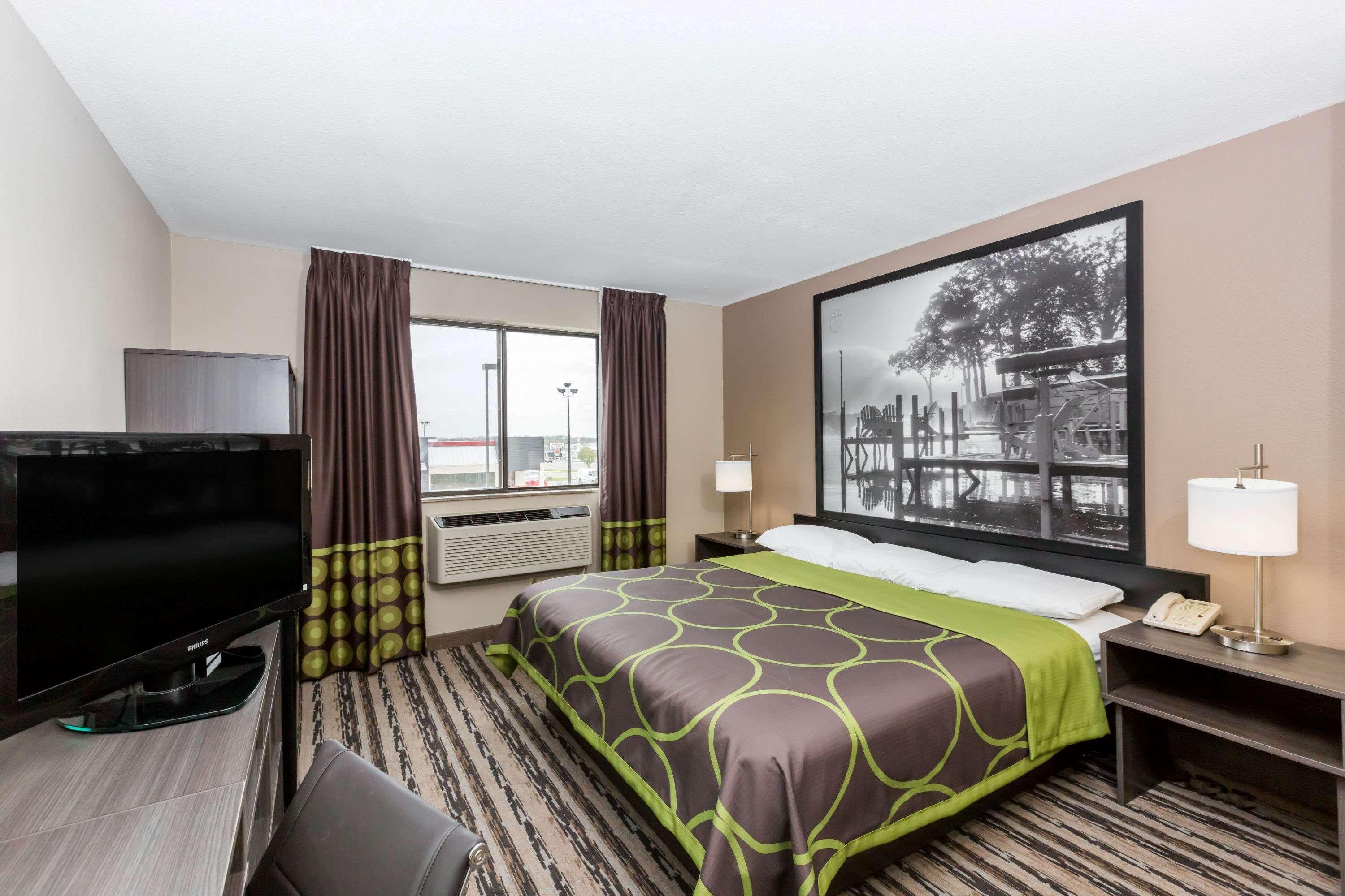 Super 8 by Wyndham Spirit Lake/Okoboji Bagian luar foto