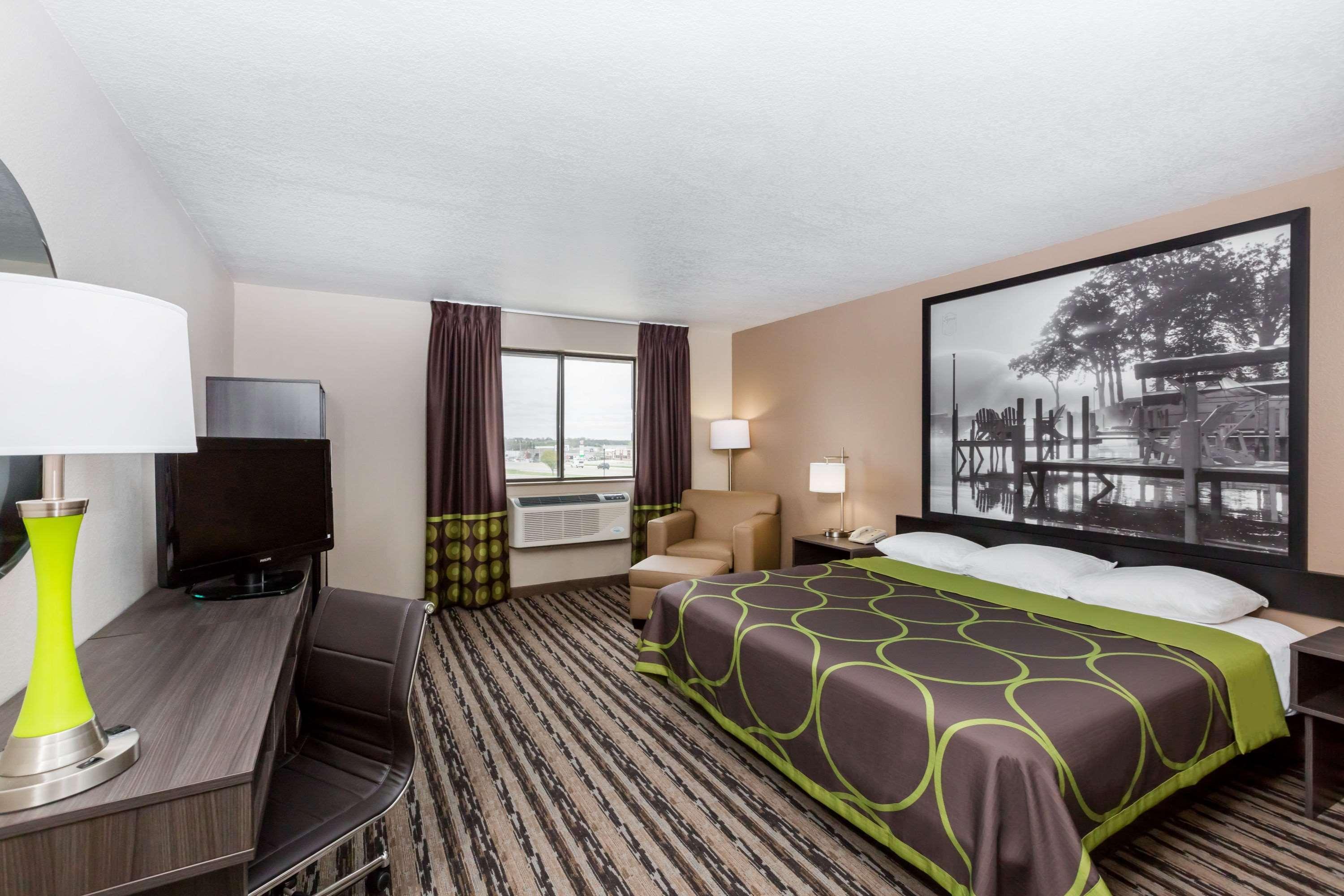 Super 8 by Wyndham Spirit Lake/Okoboji Bagian luar foto