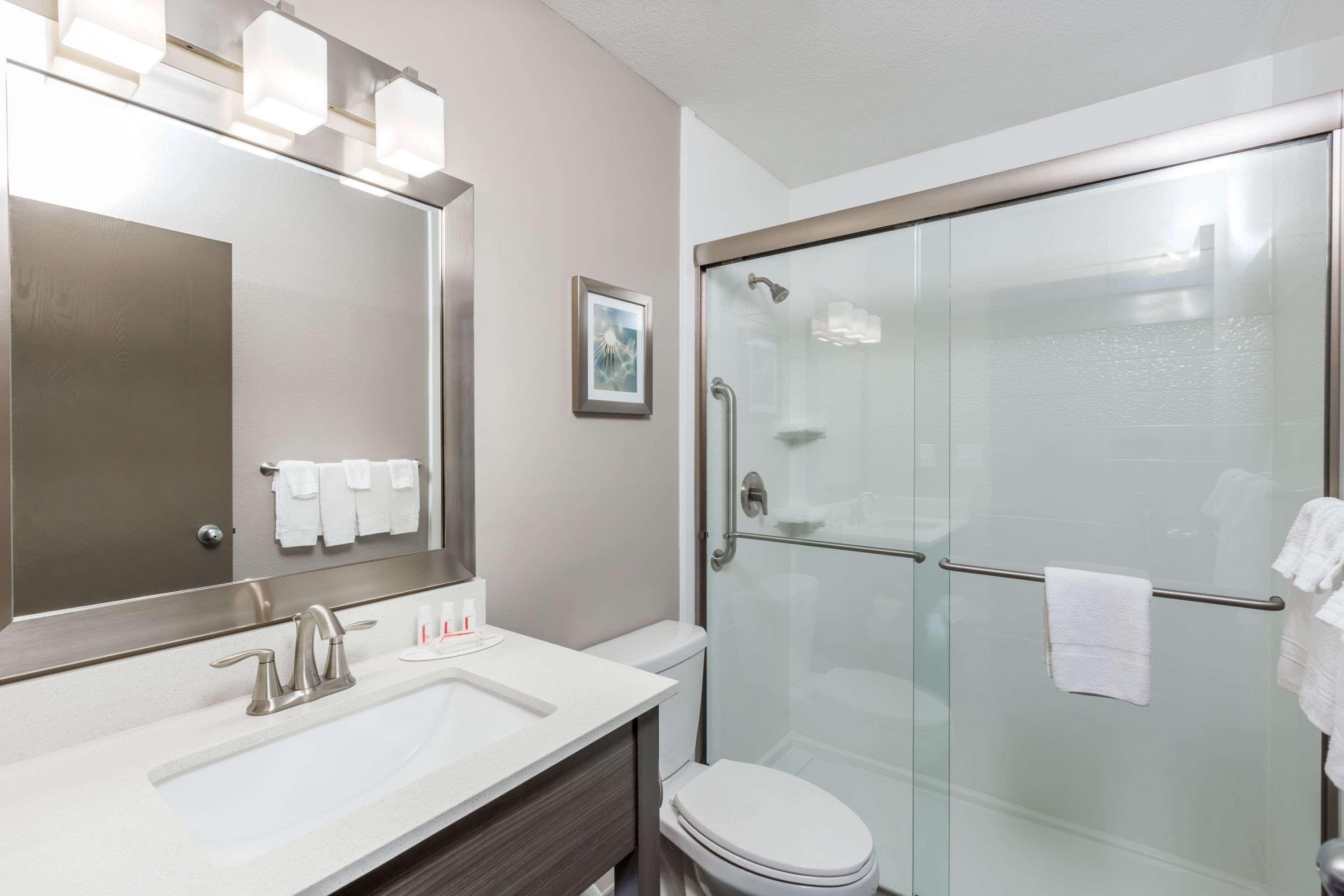Super 8 by Wyndham Spirit Lake/Okoboji Bagian luar foto