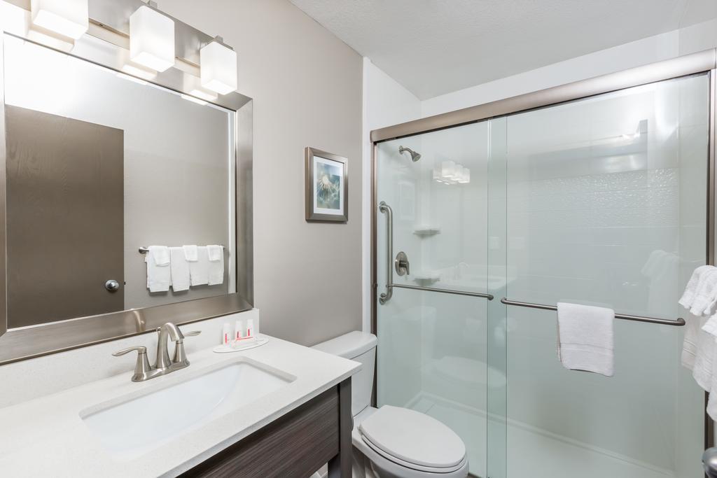 Super 8 by Wyndham Spirit Lake/Okoboji Bagian luar foto