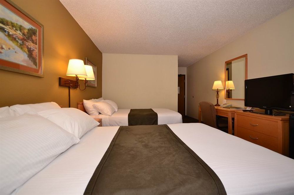 Super 8 by Wyndham Spirit Lake/Okoboji Bagian luar foto