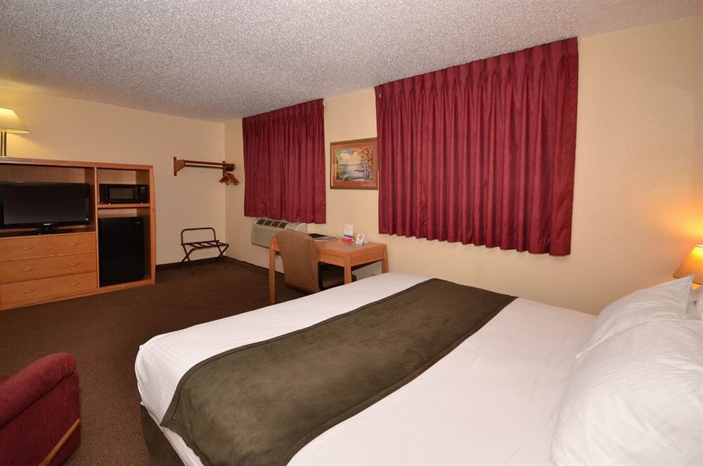 Super 8 by Wyndham Spirit Lake/Okoboji Bagian luar foto