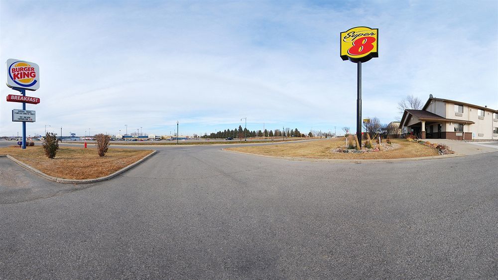 Super 8 by Wyndham Spirit Lake/Okoboji Bagian luar foto